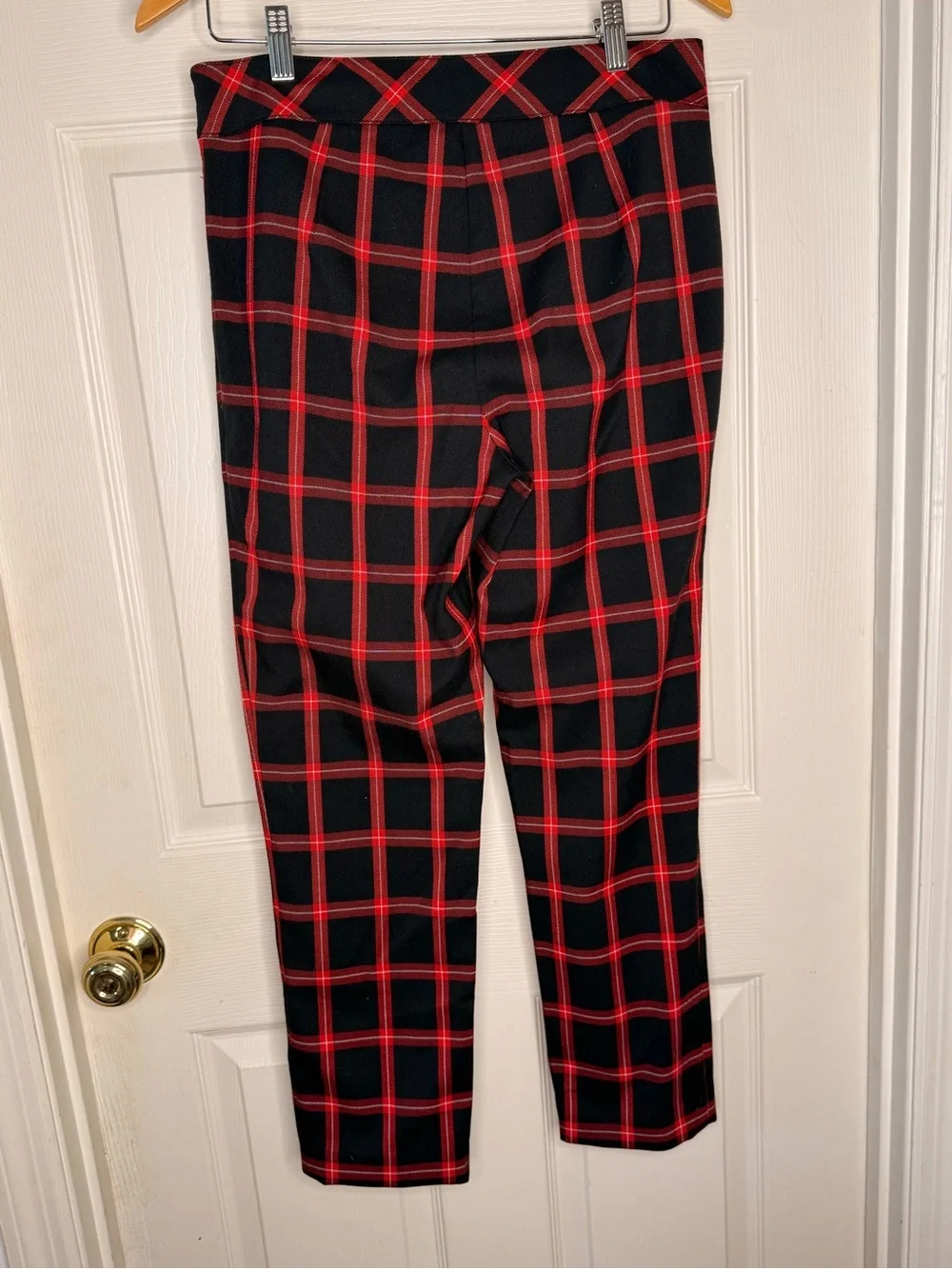Trina Turk Red Black Plaid Cropped Ankle Pants Size 6 Career Holiday Preppy Chic